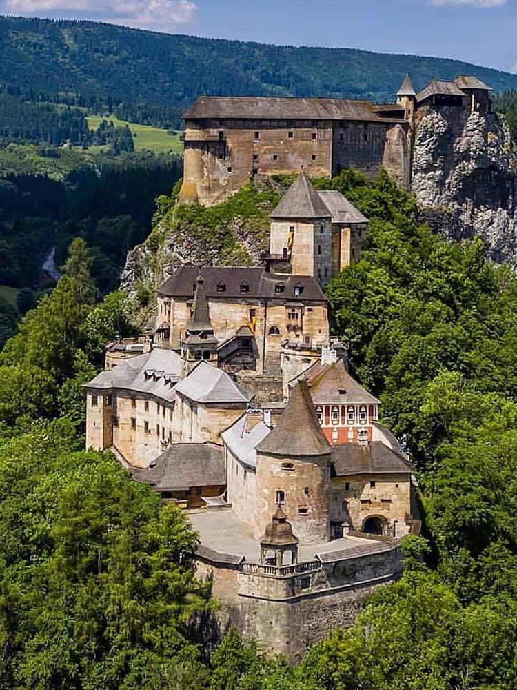 Top Attractions Slovakia. Slovakia Leading Tourist Attractions. Holiday Tours And Travel. Ugabox.com