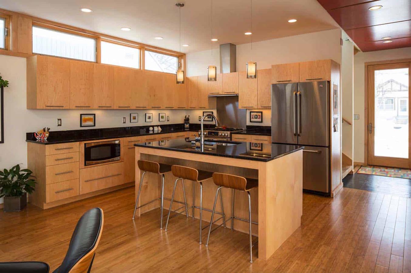 Wood Kitchen Cabinet Design for Sale in Kampala Uganda. Modern Kitchen Design And Installation in Uganda. Carpentry Services for: Home Furniture, Hotel and Restaurant Furniture, House and Apartment Kitchen Design in Kampala-Uganda. Modern Wood Furniture Design in Kampala Uganda, Masterwood Investments Uganda, Ugabox.