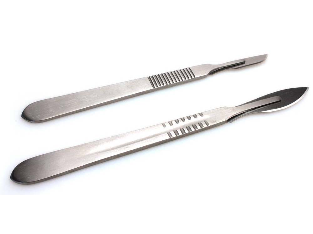 Scalpels in Uganda. Buy from Top Medical Supplies & Hospital Equipment Companies, Stores/Shops in Kampala Uganda, Ugabox