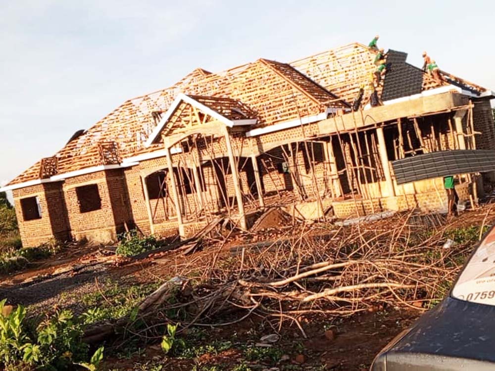 Macoi Roofings Uganda. Professional Roofing Company In Kampala Uganda. Wood, Steel & Metal Roofing Kampala Uganda, Residential Roofing, Industrial & Commercial Roofing, Roofing And Construction Contractors, Roof Repairs, Technical Roofing in Uganda. Ugabox