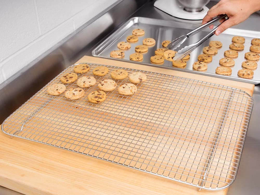 Cooling Rack For Full Size Sheet Pan for sale in Kampala Uganda. Commercial Bakery And Confectionery Equipment/Baking Equipment, Tools And Machinery in Uganda. Commercial Bakery Equipment Supplier in Kampala Uganda, East Africa: Kigali-Rwanda, Nairobi-Mombasa-Kenya, Juba-South Sudan, DRC-Congo, Tanzania, Ugabox